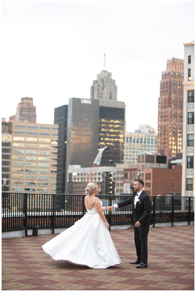 Detroit Opera House wedding by Alicia Frances Photography